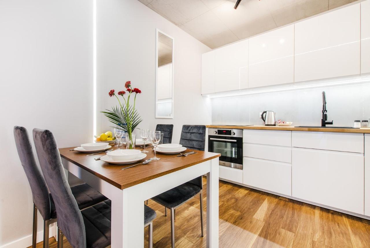 Smart Rental Management Apartments - City Center - Wroclaw, Wroclaw